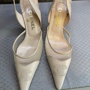 Chanel 3" Heel - Off-White Leather & Mesh Pointy Toe / Size 40 / Made in Italy